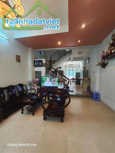 Nhỉnh 13 tỷ Bán nhà Bình Thạnh, P.13 Bình Lợi 5x20 2 lầu Gần ĐH Văn Lang