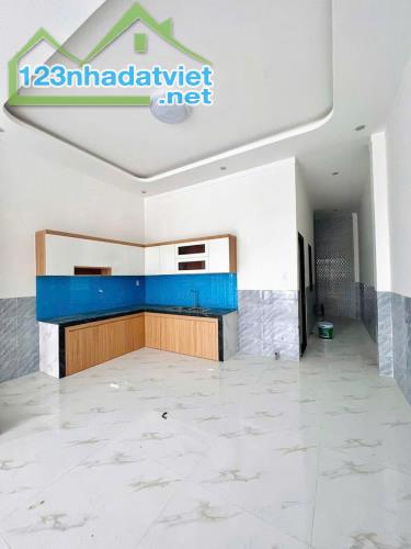 SỞ HỮU NHÀ LẦU GẦN 130m2 KÈM BỘ NỘI THẤT SANG TRỌNG – VỚI 699 TRIỆU! - 3