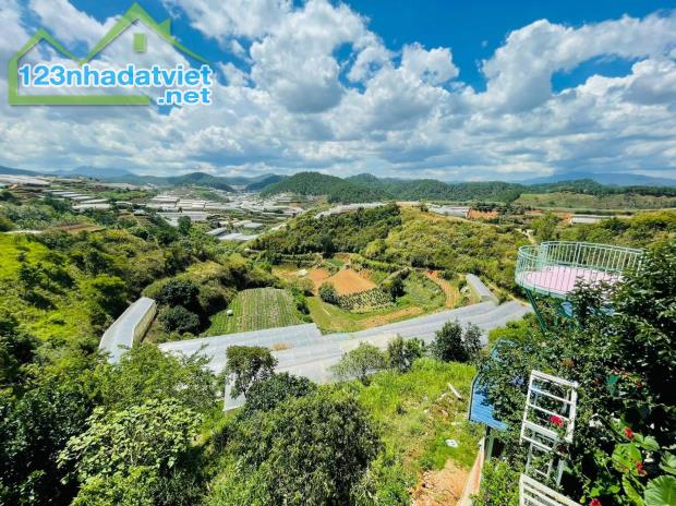 Cho thuê homestay sân vườn 1800m2 cách trung tâm Đà Lạt 9 km - 1