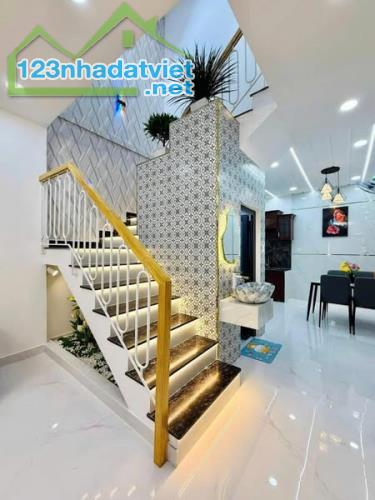 Ngay Ngã 5 Quang Trung P10 Gò Vấp -Nhà Mới 2 Tầng -48m2 -Tặng nội thất -Giá Chỉ 4 tỷ 77 TL - 1