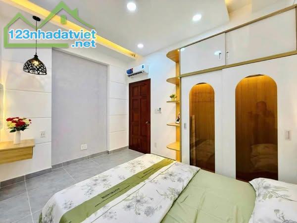 Ngay Ngã 5 Quang Trung P10 Gò Vấp -Nhà Mới 2 Tầng -48m2 -Tặng nội thất -Giá Chỉ 4 tỷ 77 TL - 4