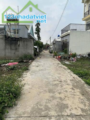 Chỉ 1.4 tỷ nhà 1tr lầu 6x28 đất vuờn shr 1/ nhựa Gò Hưu. Mỹ Hạnh Nam L.A.vô khoảng 100M - 2