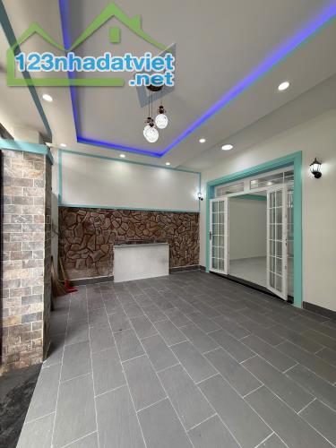 [HOT] Nhà Đẹp Gần Quận 12 – 56m² (Ngang Hiếm 6m) – 2 Tầng, 3PN, Giá Chỉ Hơn 4 Tỷ! - 1