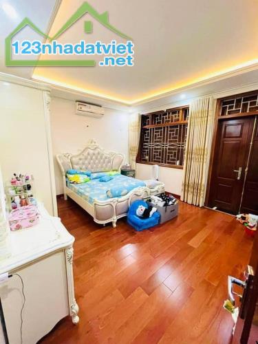 NHÀ TAM HƯNG ÔTÔ ĐỖ CỔNG 45M 4T 3.18TỶ