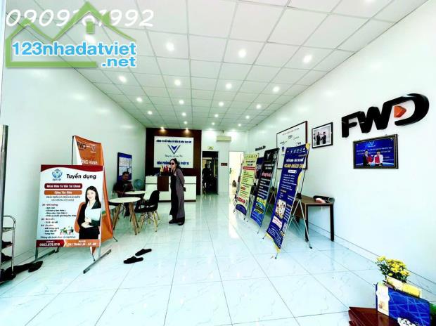 NHÀ mặt đường THIÊN LÔI làm văn phòng hoặc xây khách sạn quá đẹp - 1