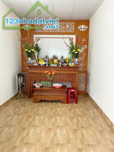 Bán nhà mặt đường Trực Cát - Lê Chân, 97m 3 tầng độc lập gốc dân, Giá 7.3 tỉ, vị trí đẹp - 3