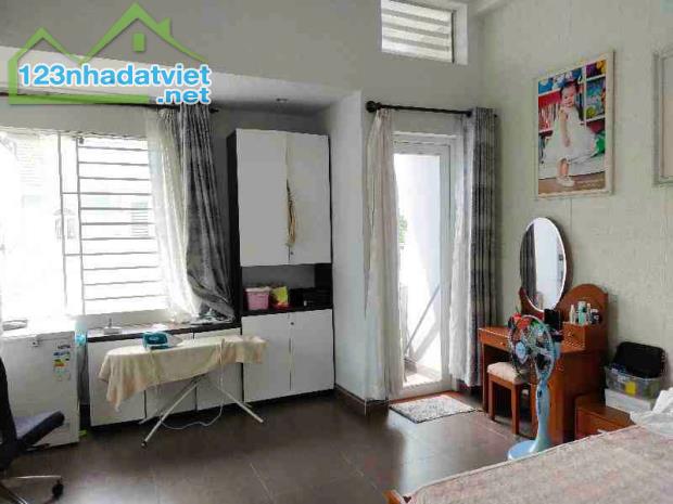 Bán nhà Nguyễn Văn Qúa 80m3 x 3 tầng-ngang 6.3 chỉ 6 tỷ