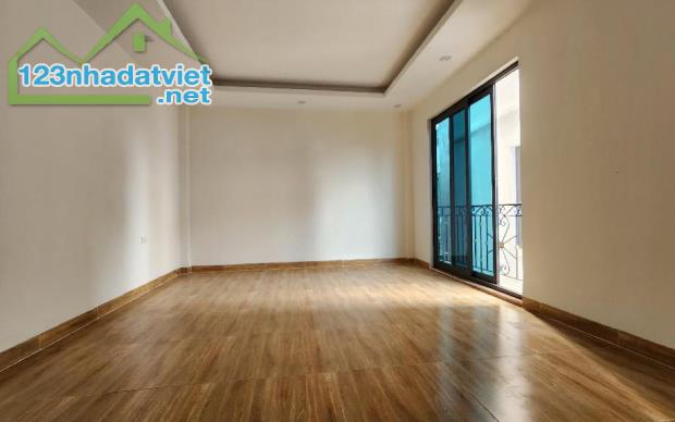 CHỈ 4,6 TỶ CÓ NHÀ 5 TẦNG / 31M2 – NGÕ THÔNG, Ô TÔ QUA NHÀ -20M BÃI ĐỖ XE. - 3