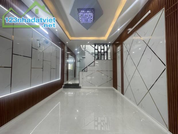Nhà sát Trường Chinh - Tân Hưng Thuận- 64m2 - 2 Tầng - Hẻm 5m - 3.x tỷ - 3