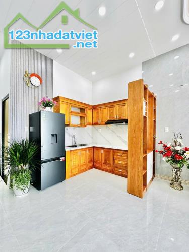 Bán gấp rẻ nhà 4 x 16 Đường Phan Huy Ích, P15, Quận Tân Bình nhỉnh 3 tỷ - 1