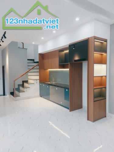 Bán Nhà 2 Tầng Kiệt 69 Lê Ngô Cát. Thiết kế hiện đại mẫu Villas mini, xe hơi tận Sân - 1