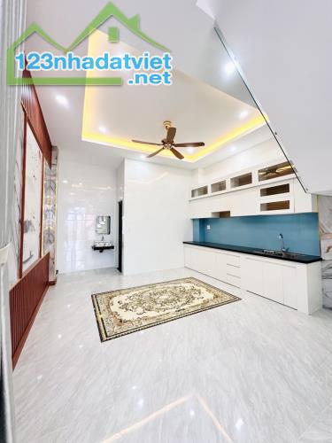 Bán Nhà Phường Thạnh Xuân- Quận 12.LH: 0967398562.