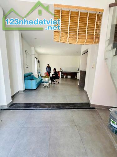 NƠ TRANG LONG BÌNH THẠNH - NHÀ ĐẸP HẺM Ô TÔ - 41M2 VỚI GIÁ CHỈ 4 TỶ NHỈNH