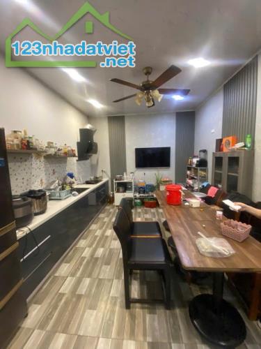 NHÀ ĐẸP- GIÁ TỐT Cần Bán Nhanh Căn Nhà 3 Tầng Tại Phường Phúc Xá, Quận Ba Đình, TP Hà Nội