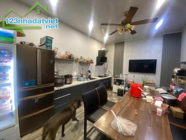 NHÀ ĐẸP- GIÁ TỐT Cần Bán Nhanh Căn Nhà 3 Tầng Tại Phường Phúc Xá, Quận Ba Đình, TP Hà Nội - 1