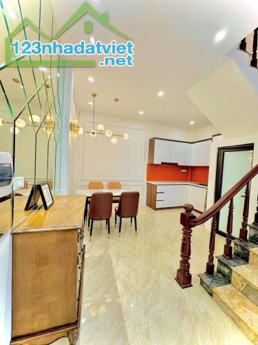 Bán Nhà Trần Hòa , DT46M,Giá Hơn 6tỷ , oto đỗ cổng , Ngõ Thông ,tứ tung - 1