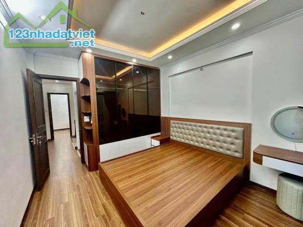 Bán Gấp Nhà Kim Giang, Nhà Mới Full Nội Thất - Cách Ô Tô 20m - 4