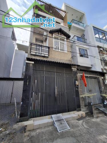 Giảm sốc 900tr! Nhà vuông 3 tầng HXT 52m² – Hà Huy Giáp Q12