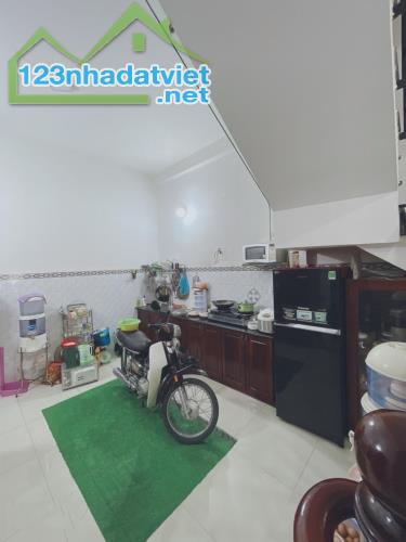 Giảm sốc 900tr! Nhà vuông 3 tầng HXT 52m² – Hà Huy Giáp Q12 - 2