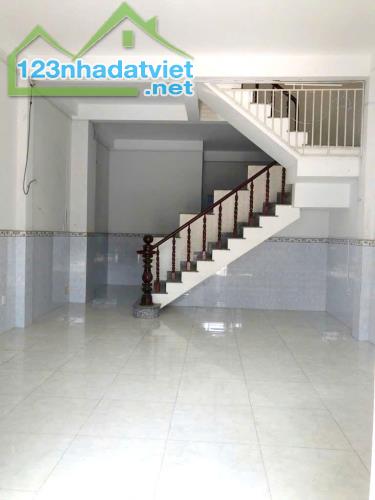 Bán nhà Thạnh Xuân HXH 8m cực rộng, 2 tầng, 5x21m, nhỉnh 5Tỷ về ở ngon - 3