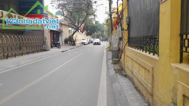 Bán Nhà Mặt Phố Linh Lang Quận Ba Đình 100m7T Th/Máy 2 THOÁNG 48 Tỷ Linh Lang.