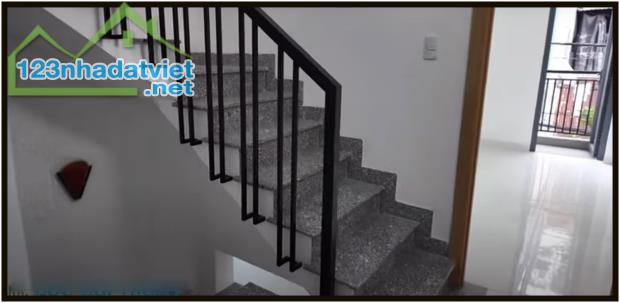 Nhà phố xinh rẻ 3.5 x 13m 1 trệt 3 lầu Hòa Hảo Q10 TP.HCM - 2