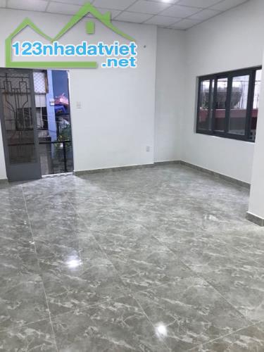 Ban nha cach mang thang tam 1tret 1 lau 2phong ngu 2wc - 1