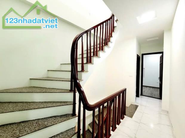 NHÀ ĐẸP TRUNG TÂM BA ĐÌNH – 45M – 5 TẦNG – 6.5 TỶ - 2