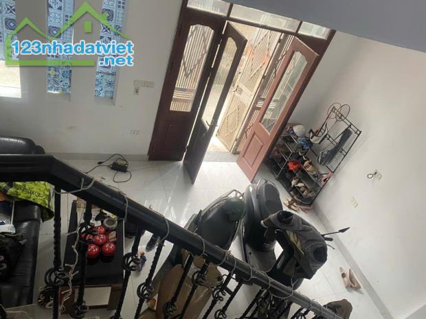 BÁN NHÀ 4 TẦNG - 48M² - TỨ HIỆP, THANH TRÌ – GIÁ 5.3 TỶ - 3
