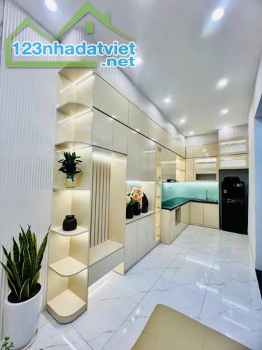 Bán nhà phố Hoàng Mai 33m2 mới đẹp  full nội thất thiết kế hiện đại 3T  giá 4.8 tỷ - 2