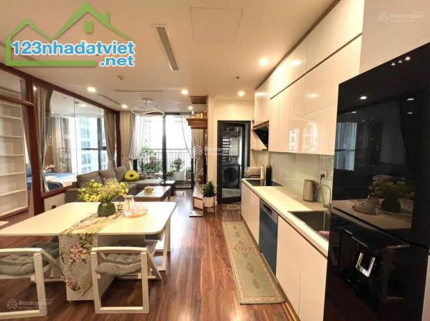 Căn hộ 2 ngủ, 69m, nội thất tiêu chuẩn cao cấp. Vinhome Green Bay, Mễ Trì, Nam Từ Liêm, Hà