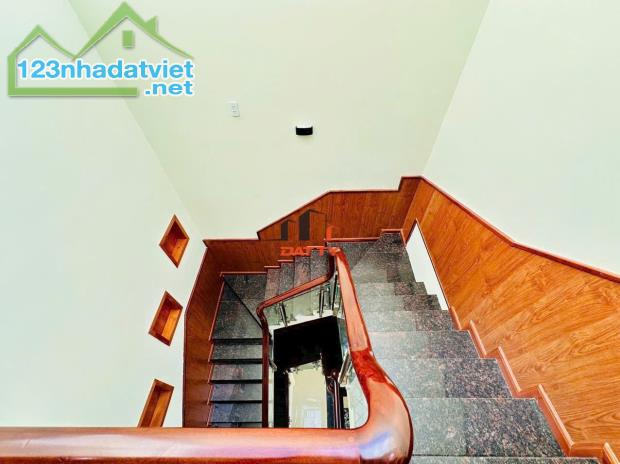 Nhà 3 mê đường Đặng Thuỳ Trâm ngay Trường Cao Đẳng Sư Phạm – 6x20m – 4 tỷ 750