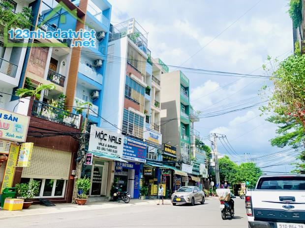Bán Đất Xây Cao 1 Hầm 7 Tầng DT:273m2(10mx27m) Ngay Chợ Đo Đạc,Bình An,Quận 2-Giá 41 Tỷ TL