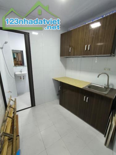 SIÊU HIẾM Khâm Thiên  40m 1T MT 4m 2.4Tỷ LÔ GÓC THOÁNG SÁNG NGÕ NÔNG 15m RA MẶT PHỐ - 5