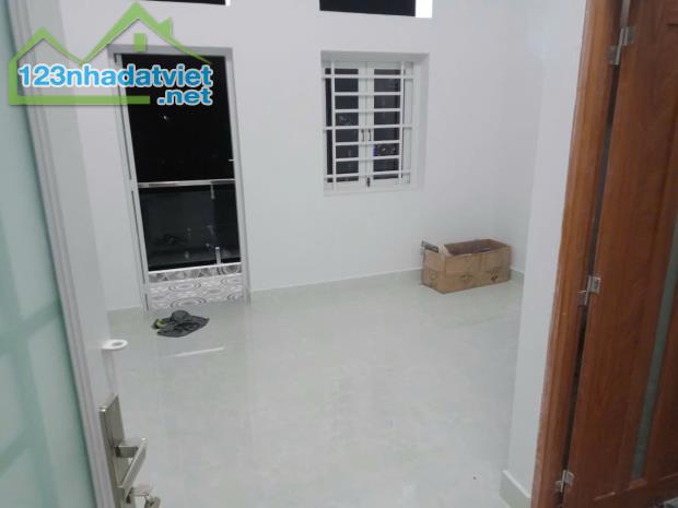 Bán Nhà 107m2, 2 tầng, 4PN nhỉnh 5Tỷ, HXH thông kế bên Trường C2 Tô Ngọc Vân, Quận 12 - 2