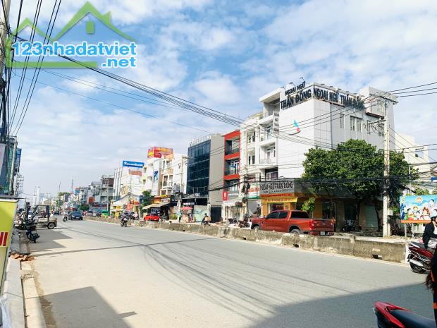 Bán Đất Mặt Tiền Lương Định Của,Quận 2 DT:200m2(10mx20m)-CTXD Hầm 4 Tầng-Giá 90 Tỷ TL