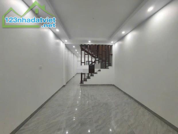 Cho thuê nhà nguyên căn, mới đẹp La Thành, Ba Đình 55m x 4T giá 26 triệu, cách phố 20m - 3