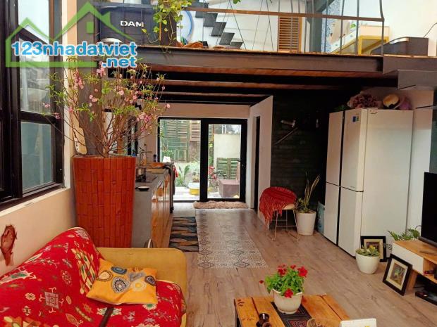 Bán nhà Lê Quang Đạo, Nam Từ Liêm, 45m2, mặt tiền 6m, ô tô đỗ cửa, lô góc 4 mặt thoáng. - 3