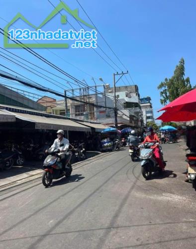 Cần bán nhà góc 2 mặt tiền đường Lê Văn Phấn - mặt tiền chợ Phú Thủy, Phan Thiết - 1