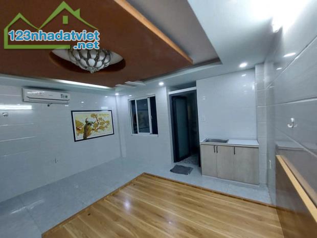 Quang Trung- P8- Hẻm Xe Hơi - 80m2(4.6x17) Vuông A4 - 5 Tầng - 8 PN- Giá 8.9 Tỷ - 4