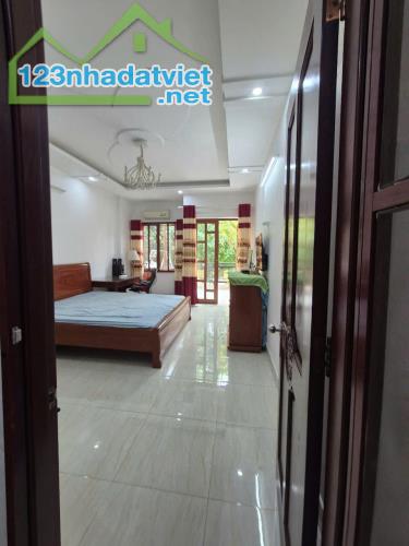 Bán Nhà Mặt Tiền Đẹp Thuận Tiện Kinh Doanh - Khu Tên Lửa - Bình Tân - 80m² - 4 Tầng - 5