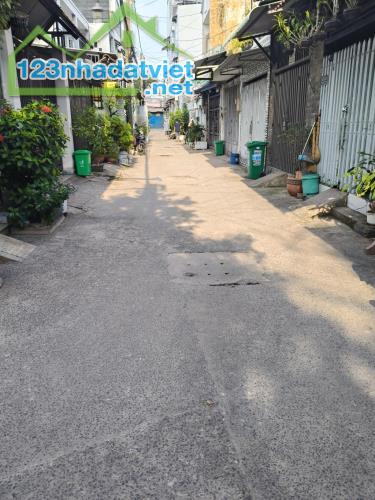 NHÀ LÊ VĂN KHƯƠNG, QUẬN 12 – HẺM Ô TÔ - SÁT BÊN GÒ VẤP – 56M² – GIÁ CHỈ 3.45 TỶ