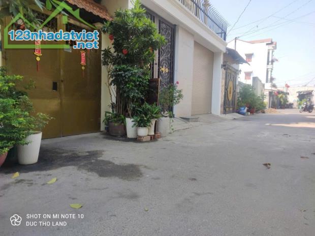 Bán đất đẹp 1/ ngắn TL19, HXH 8m gần Ngã Tư Ga Quận 12, 5.8x24m full thổ cư