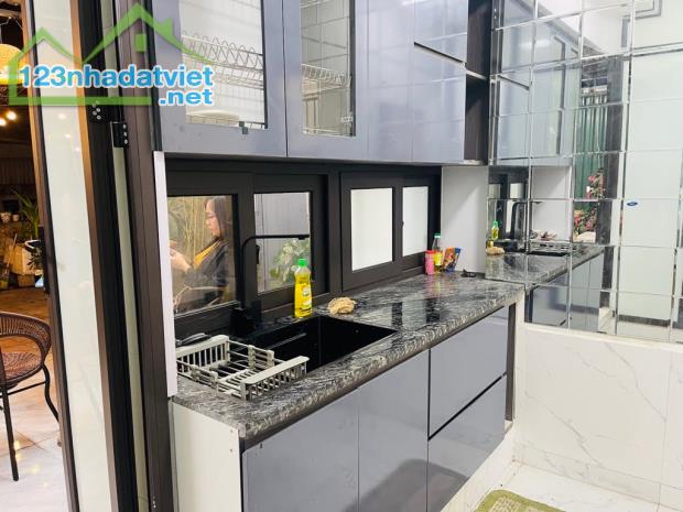 BÁN NHÀ CC 80M2, ĐỀN LỪ 1, HOÀNG MAI, HÀ NỘI - CHỈ 3 TỶ HƠN - SỔ ĐỎ CHÍNH CHỦ