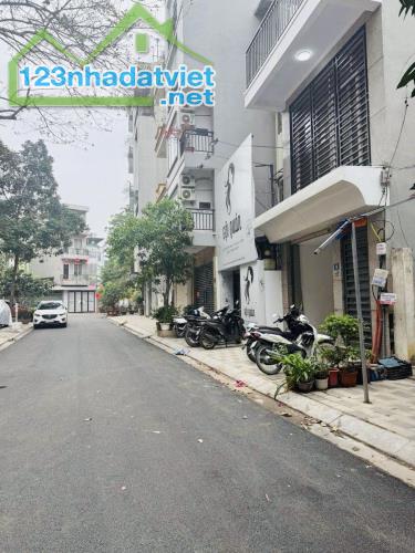 PHÚC HOA - TÂY HỒ - 80M, 5 TẦNG, MT 5M, 23.8 TỶ, PHÂN LÔ, VỈA HÈ, Ô TÔ TRÁNH, KINH DOANH, - 2