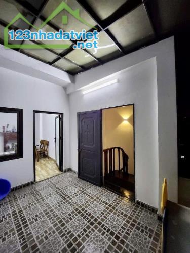 Chủ bán gấp nhà phố Quốc Tử Giám 35m2, 5 tầng, 5MT chỉ 6 tỷ - 1