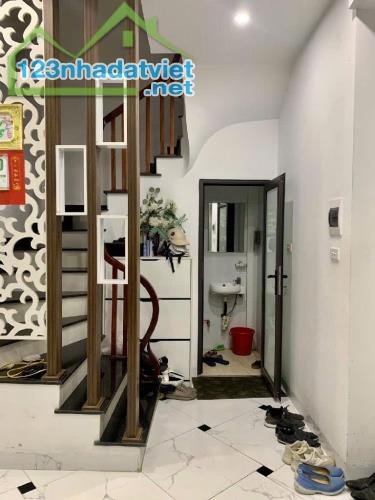 Chủ bán gấp nhà phố Quốc Tử Giám 35m2, 5 tầng, 5MT chỉ 6 tỷ - 2