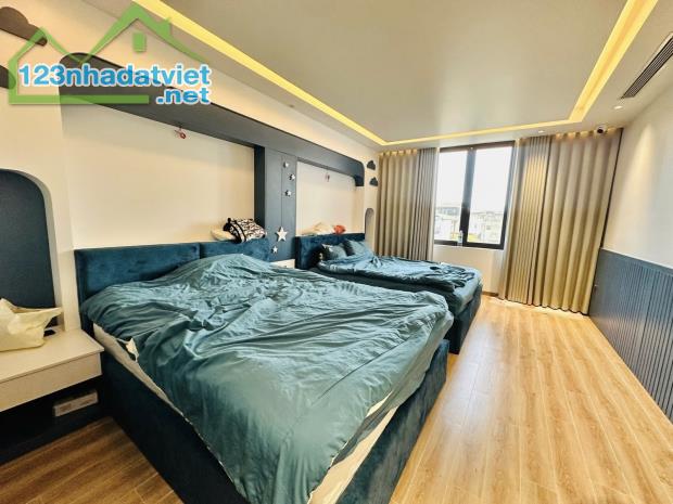 🕍 NHÀ ĐẸP - MẶT TIỀN KINH DOANH KHU VIP TÂN QUY - THANG MÁY - GARAGE Ô TÔ - 1