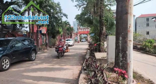 🔥 **B.Á.N ĐẤT SIÊU ĐẸP Ở ĐÌNH QUÁN  - CHỈ 30 M2, NHINH4 4 TỶ (CÓ THƯƠNG LƯỢNG) - 1