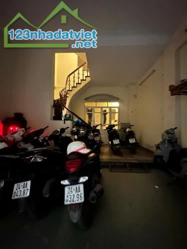 NHÀ THUỴ KHUÊ DT50M, 6 TÂNG MT5, 14,3 TỶ.